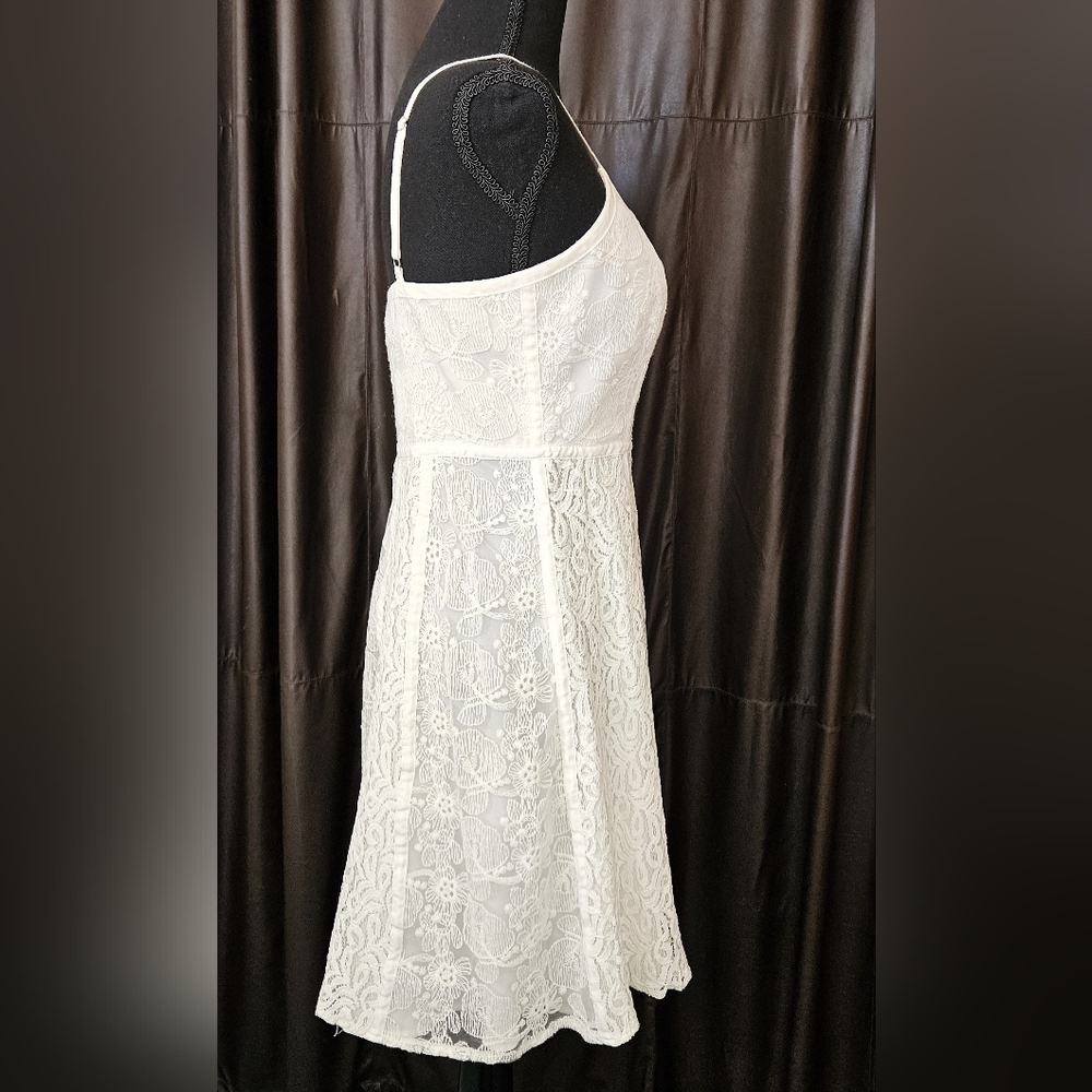 Forever 21 White Lace Mini Fit and Flare Skater Sundress - Size SMALL - Picture 5 of 11